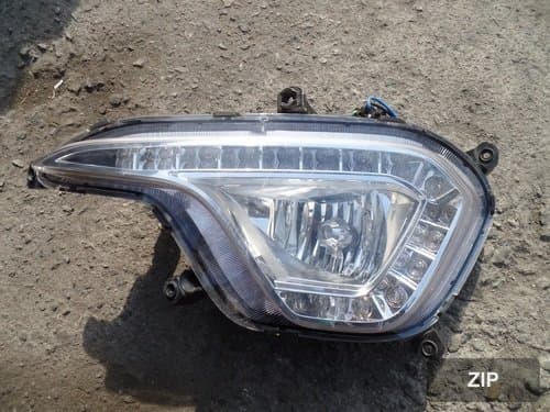 Противотуманная фара LED левая 92201B8100 13-15