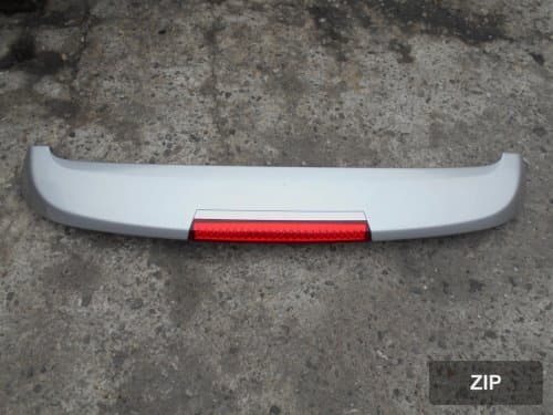 Накладка крышки багажника Santafe CM 872102B000 с фонарём