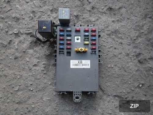 Блок предохранителей Zentaur 96826372 салонный