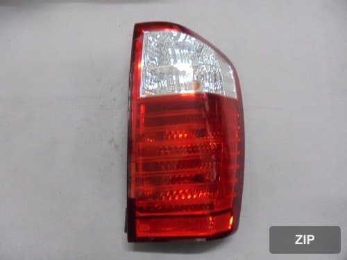 Задний фонарь правый 924024D000