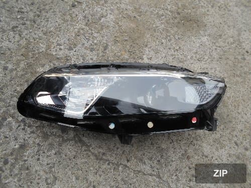 Фара передняя левая HID 84131414