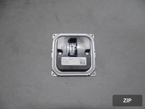 Модуль управления LED фар с автоматической регулировкой уровня ECU 260551225R