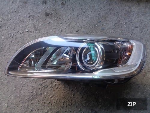 Фара передняя левая HID 31420261