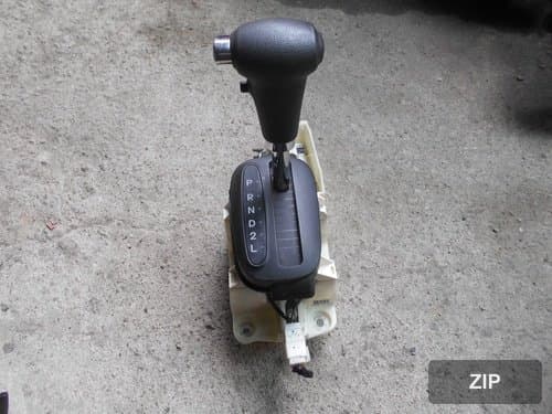 Консоль коробки передач с рычагом переключения Verna Transform 2010