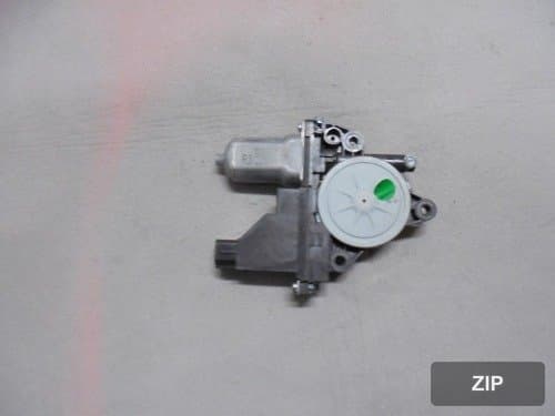 Мотор стеклоподъемника передней левой двери K7 824503R010 / 824503R020