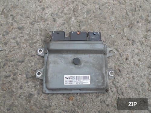 Блок управления двигателем ECU 237100888R