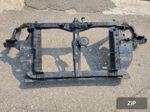 Кронштейн поддержки радиатора