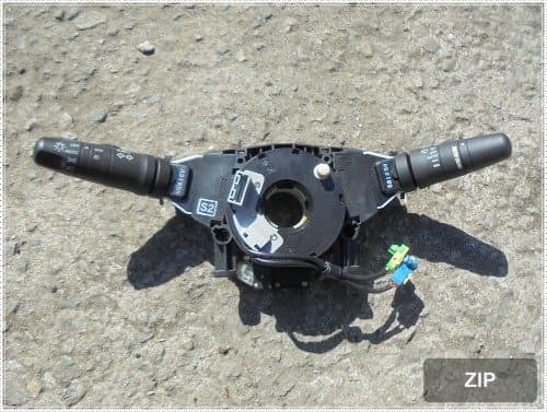 Переключатель комбинированный рулевой колонки SM7 (5211052010GM) с клаксоном