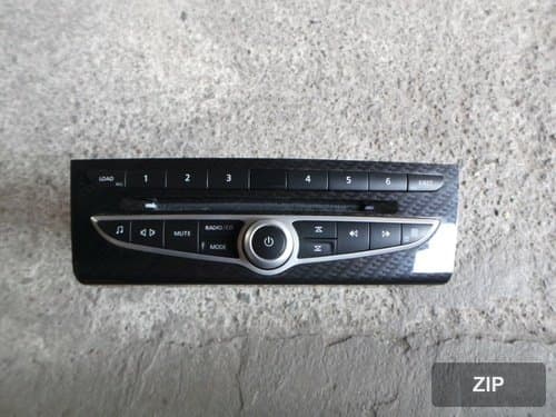 Автомагнитола CD QM5 (281013725R)