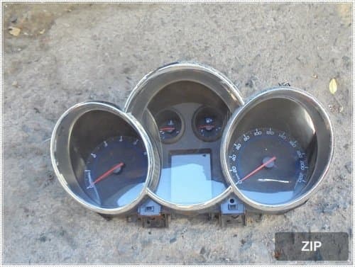 Панель приборов Cruze 95080011