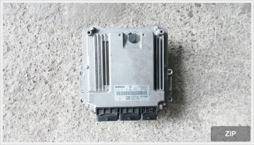 Модуль управления двигателем ECU 237100746R