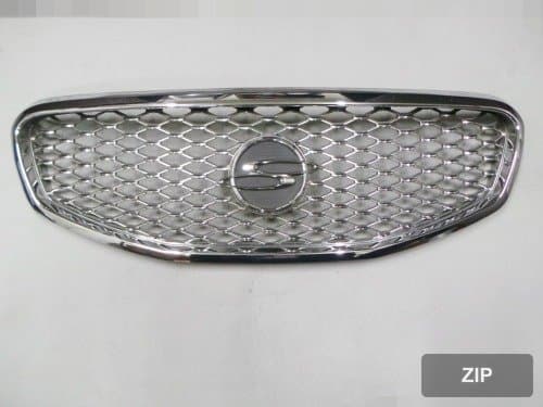 Решётка радиатора Korando C P7875134000 с молдингом и эмблемой