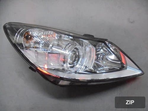 Фара передняя правая HID 6-контактная 921023M020