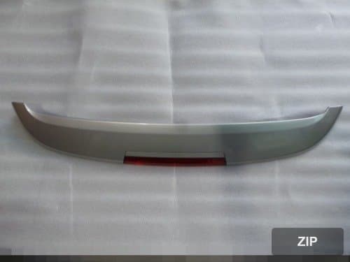 Накладка крышки багажника Santafe CM 872102B000 с фонарём