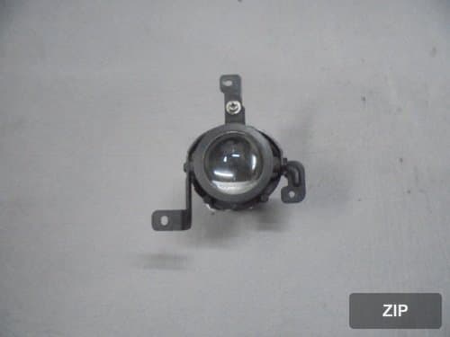 Противотуманная фара передняя левая 922011W200