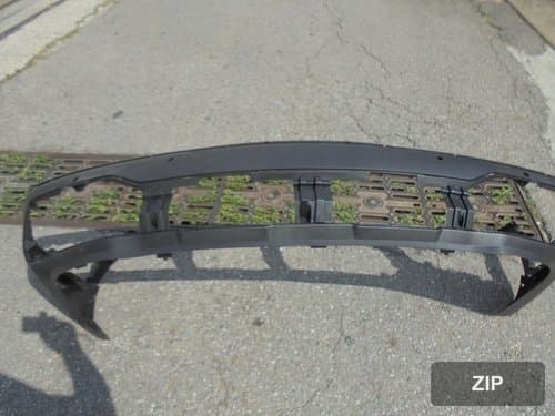 Накладка нижняя заднего бампера Sorento MQ4 86612P2000, 86612P2101 (4 отверстия под датчик)