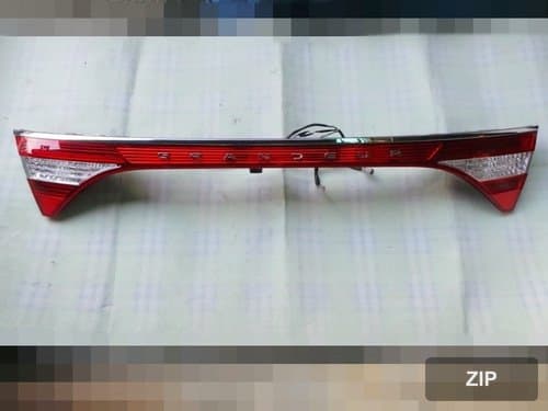Накладка крышки багажника с фонарём Grandeur HG 924013V000 (тип с камерой заднего вида)