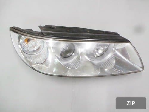 Фара передняя правая 921023L300
