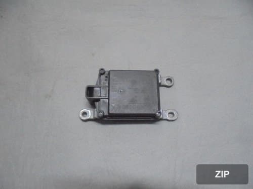 Бампер передний XM3 с блоком управления фронтального радара 284479654R