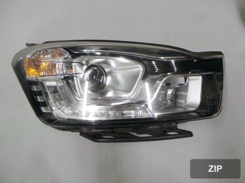 Фара передняя правая HID 8-контактная 831034150