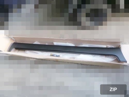 Молдинг нижнего проема двери, правая сторона