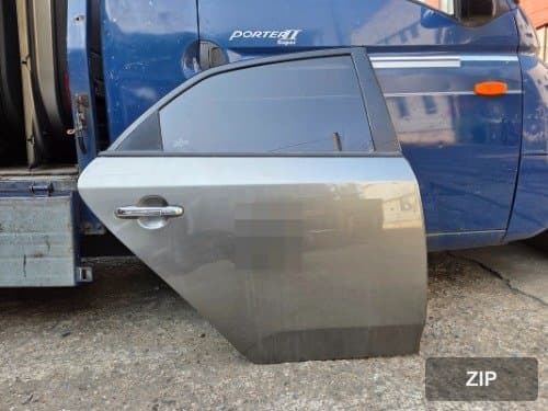 Дверь задняя правая 770041M000