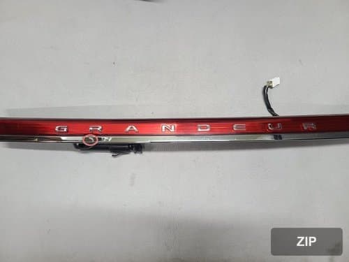 Накладка крышки багажника с фонарём Grandeur TG 873603L500 (с камерой)
