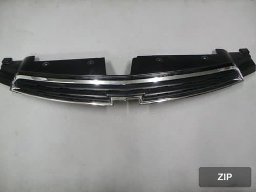 Решетка радиатора верхняя Cruze 95480166