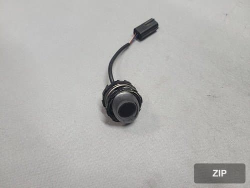 Датчик парковки передний правый 957103A400PE
