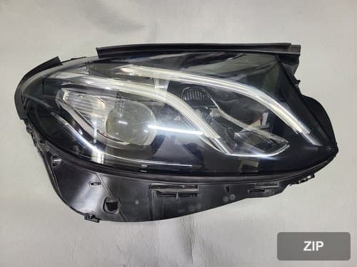 Фара передняя правая LED A2139064004