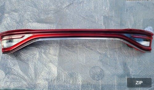 Задний фонарь центральный 92403G8010