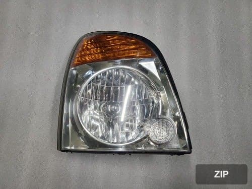 Фара передняя правая 921024F100