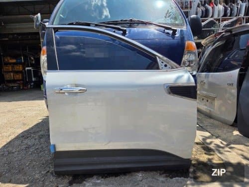 Дверь передняя правая