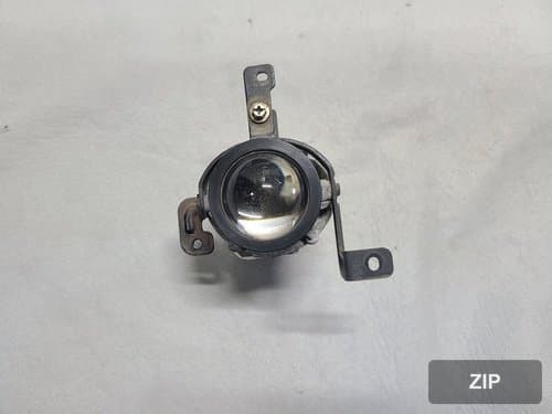 Противотуманная фара переднняя правая 922021W200