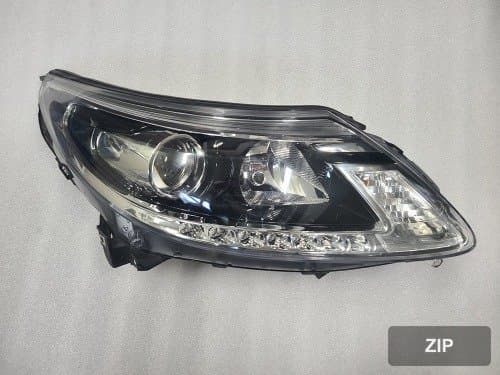 Фара передняя левая LED 260601544R