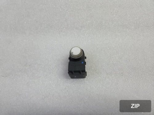 Задний бампер с датчиком ультразвука 95720G8000WC9
