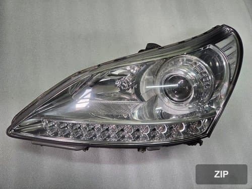Фара передняя левая HID 921033N020