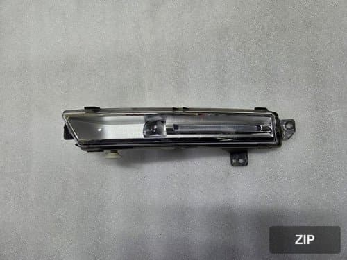 Дневной ходовой огонь (DRL) правый Jaguar F-Pace HK831520AB