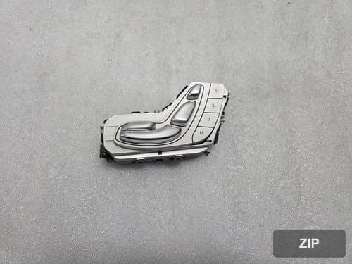 Переключатель памяти сиденья Mercedes-Benz C-Class W205 (все двери) правый 2059057851 A20590578517N49