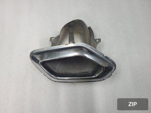 Бампер задний с наконечником глушителя, правая сторона P20957962