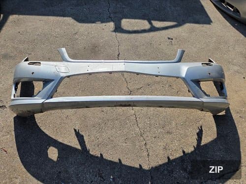 Накладка переднего бампера Mercedes-Benz C-Class W204 A2048807847 A20488083479999 (4 отверстия под датчик)