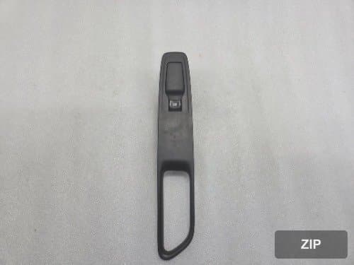 Кнопка стеклоподъемника боковая SM6 254218614R с крышкой 809603269R, пассажирская дверь
