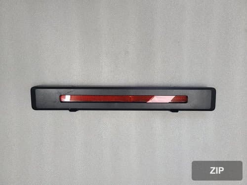 Держатель аварийного знака в крышке багажника