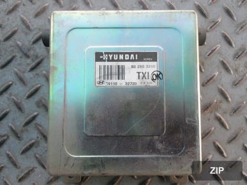 Блок управления двигателя ECU 3911032720