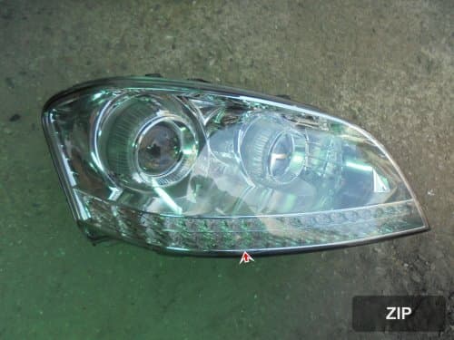 Фара передняя правая HID Chairman W