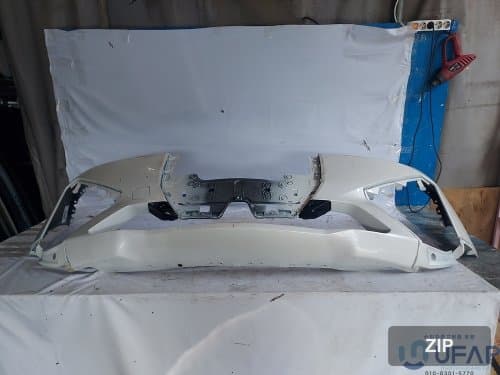 Бампер передний с 2 датчиками парктроника