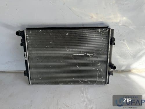 Радиатор охлаждения 5Q0121251GN