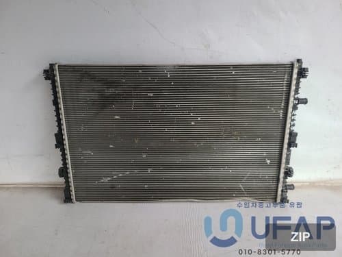 Радиатор охлаждения 4M0145804T