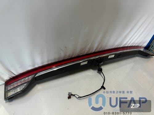 Задний фонарь (подсветка багажника) Lincoln Aviator 21-25 LC5B13B433B LC5Z13A565B
