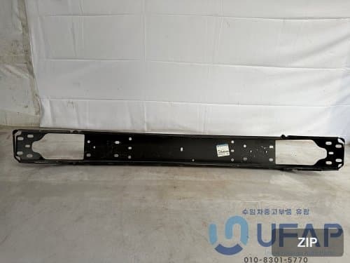 Рейлинг (рельс) передний JT 68293716AC